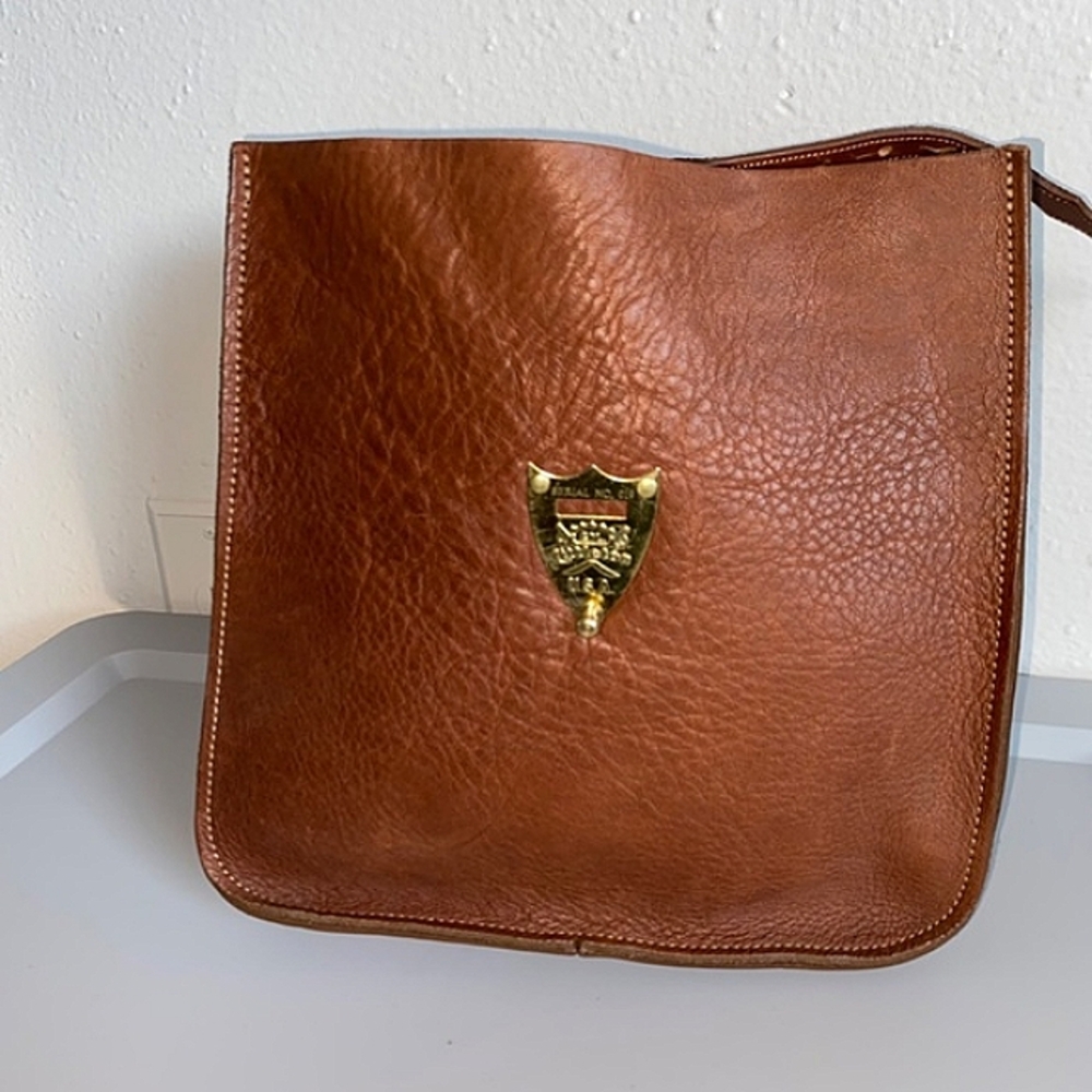Chic Brown Leather Crossbody Bag - Picture 14 of 16